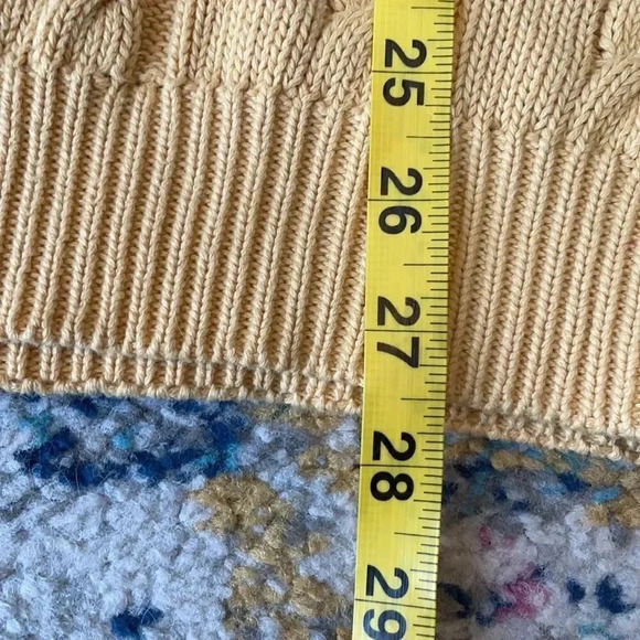 Chaps by Ralph Lauren Crewneck cableknit cotton sweater, yellow. Men’s size XL - Picture 9 of 10
